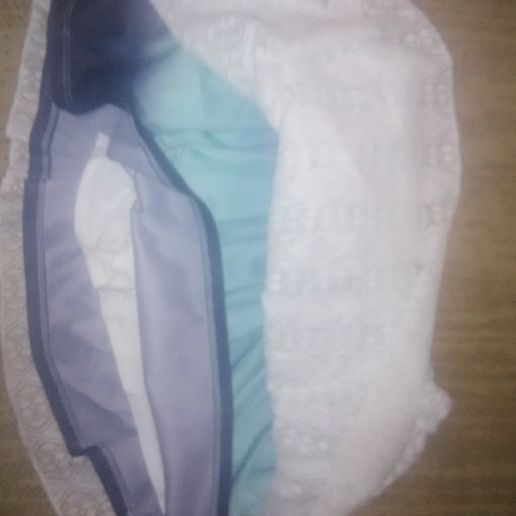 Girls skort size 10/12 - Picture 3 of 3